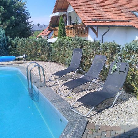 Mohlsdorf Ferienwohnung Und Pension Guertler מראה חיצוני תמונה