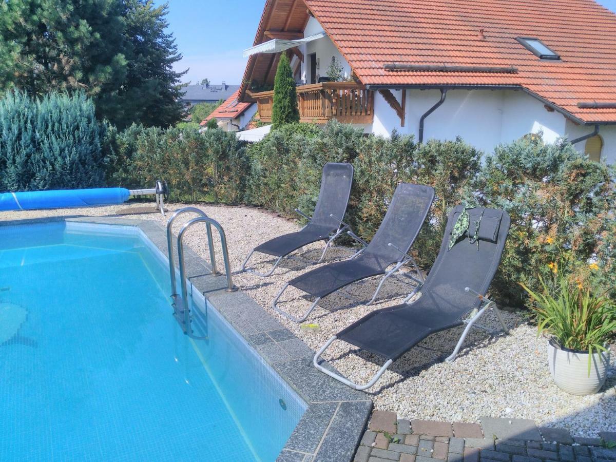 Mohlsdorf Ferienwohnung Und Pension Guertler מראה חיצוני תמונה